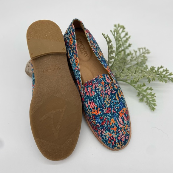 Sperry Seaport Levy Floral Flats NWOB - Picture 6 of 6